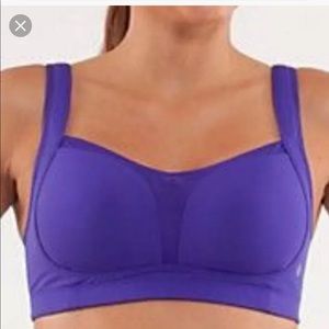 Lululemon Ta Ta Tamer 32DD purple/pink